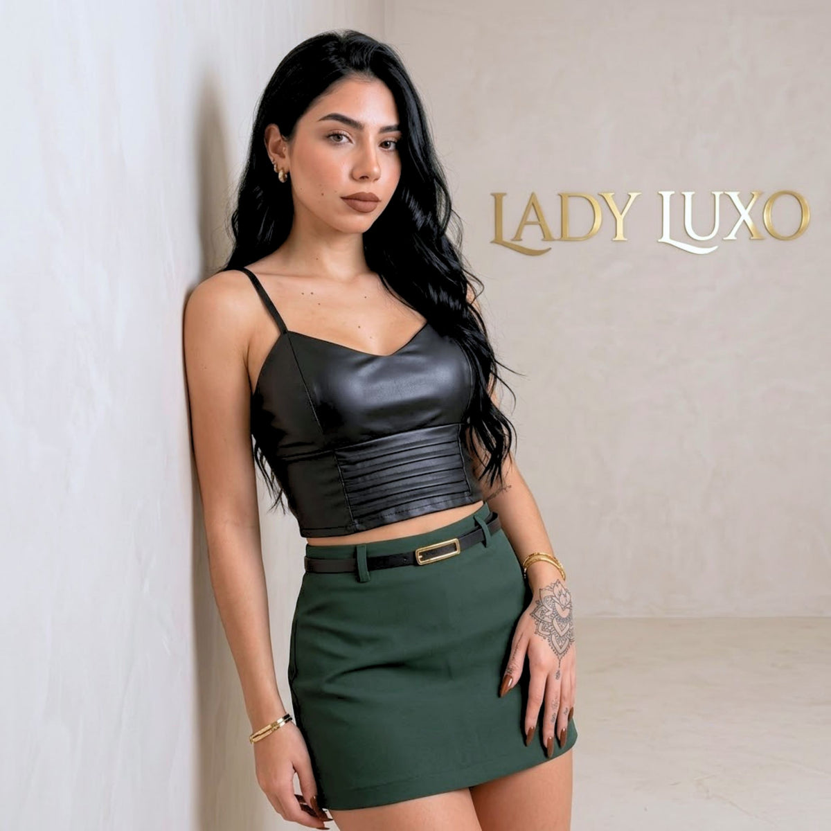 Shorts Saia Bengaline com Cintinho - M