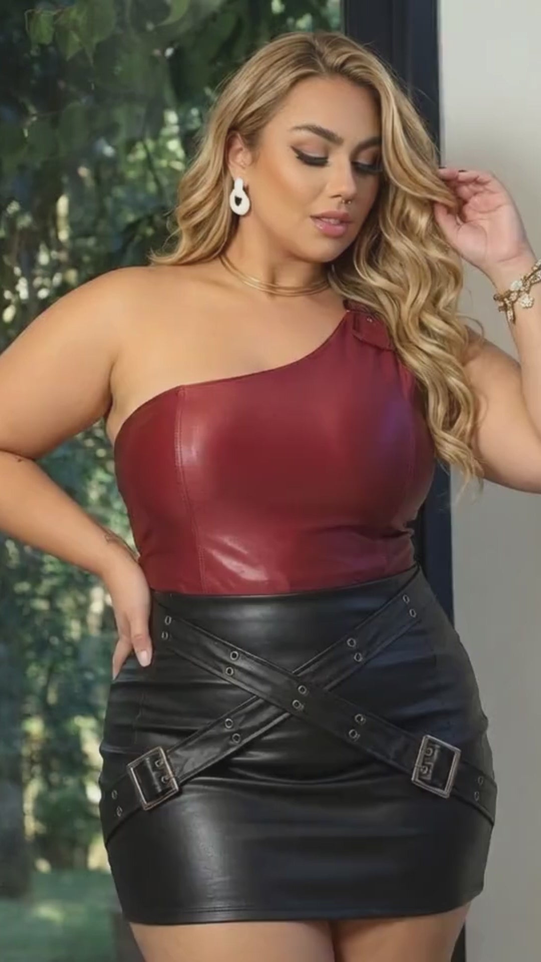Cropped Um Ombro Couro Cirre Plus Size
