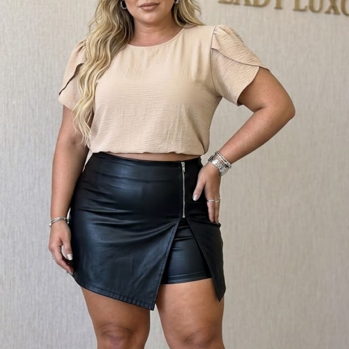 Shorts Saia Couro Cirre Fenda Detalhe Ziper