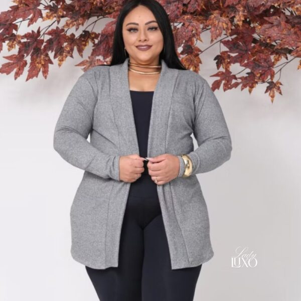 Maxi cardigan cinza Lady Luxo – look de estúdio outono/inverno, veste do P ao GG, quente, macio e sem necessidade de passar